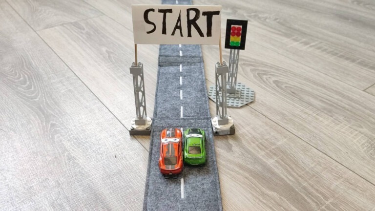 Startgerade des Filzstraßenrennens.
