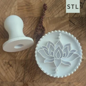 Brotstempel mit filigranem Lotusblumen-Motiv