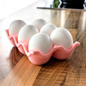 6er Eierhalter aus dem Eierhalter STL Bundle mit eingelegten Eiern